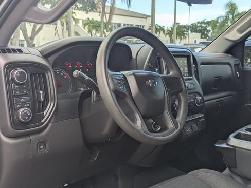 Used 2022 Chevrolet Silverado 1500 Custom Trail Boss w/ LPO, Dark Essentials Package AWD/4WD image 11