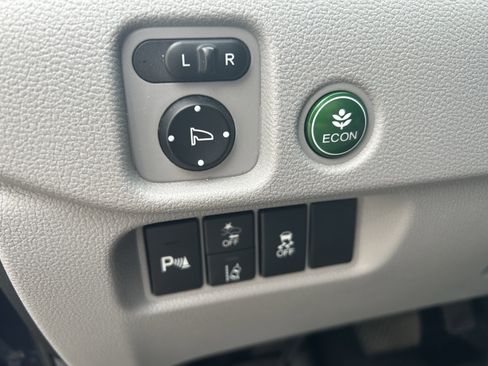 Used 2019 Honda Pilot Touring image 15