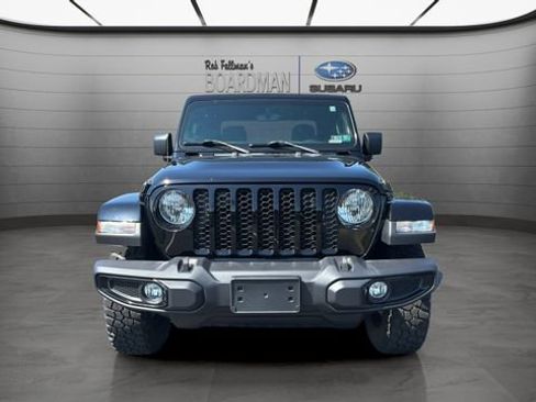Used 2023 Jeep Gladiator Sport AWD/4WD image 12