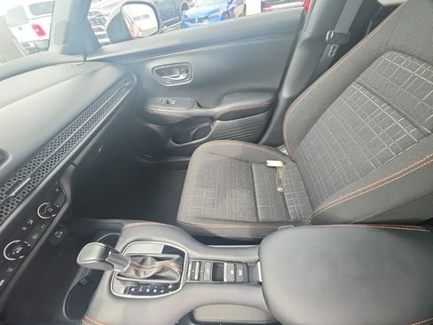 Certified 2024 Honda HR-V Sport image 24
