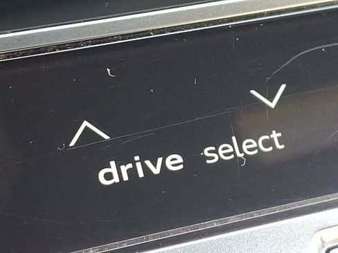 Used 2021 Audi SQ8 Prestige w/ Prestige Package image 26