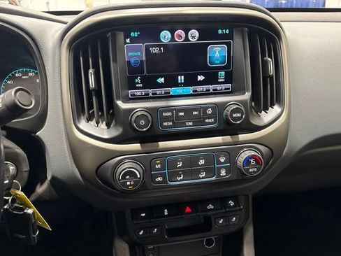 Used 2015 Chevrolet Colorado Z71 AWD/4WD image 13