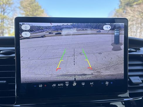 Used 2024 Ford Transit 350 XLT image 29