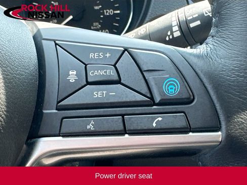 Used 2019 Nissan Rogue Sport SV w/ Technology Package FWD image 11
