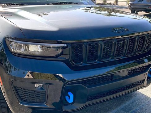 Used 2024 Jeep Grand Cherokee Limited 4xe image 28