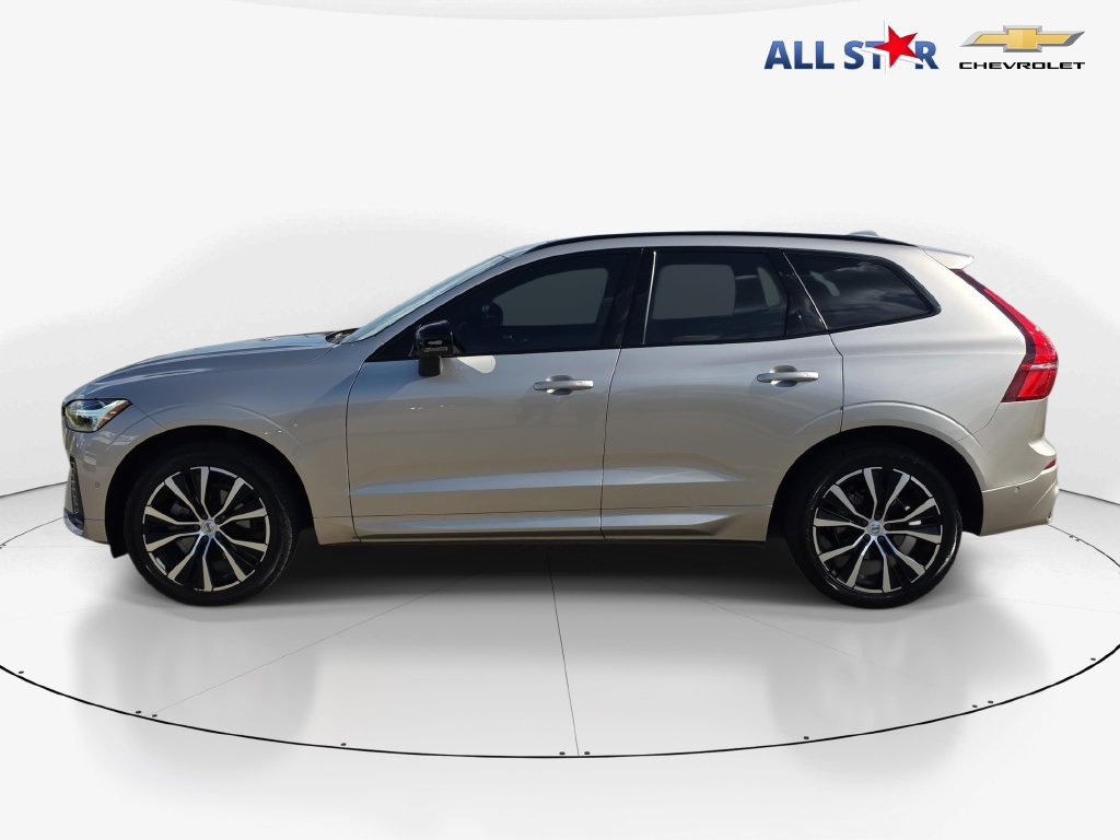 Used 2025 Volvo XC60 B5 Plus w/ Protection Package AWD/4WD image 7