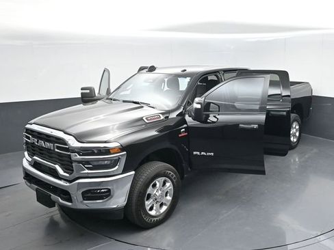 Used 2025 RAM 3500 Big Horn AWD/4WD image 54