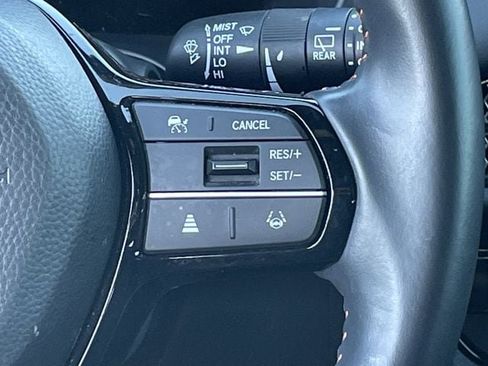 Certified 2025 Honda HR-V Sport image 13