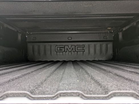 Used 2018 GMC Sierra 1500 SLT image 32