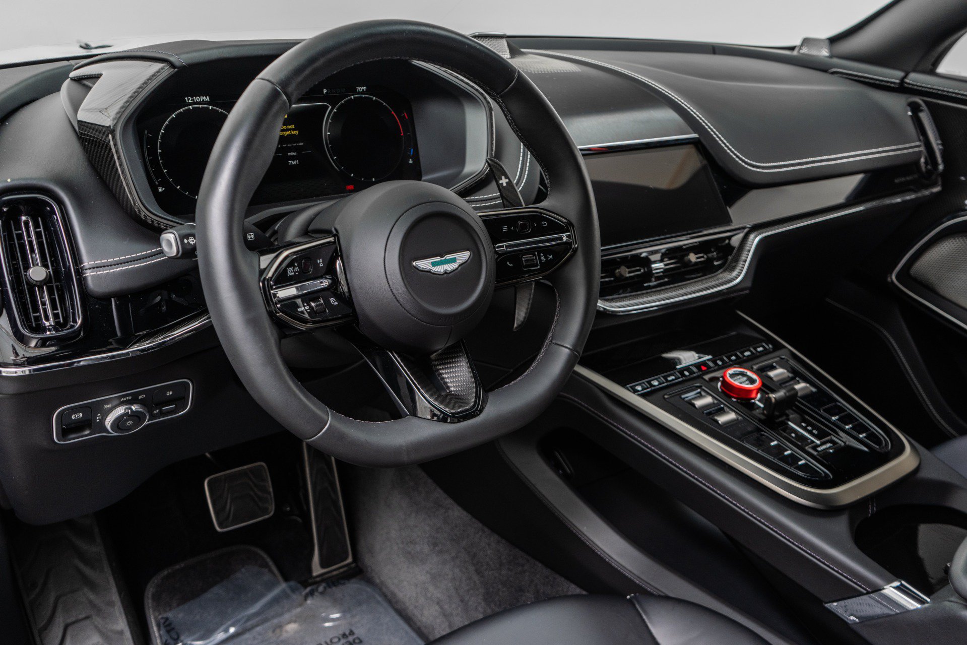 Used 2026 Aston Martin DBX S AWD/4WD image 13