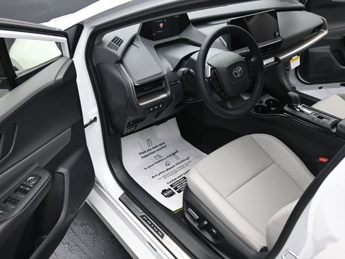 New 2026 Toyota Prius XLE image 18