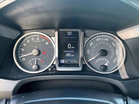 Used 2021 Toyota Tacoma SR5 image 13