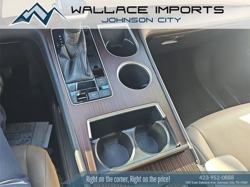 Used 2021 Toyota Sienna XLE image 40