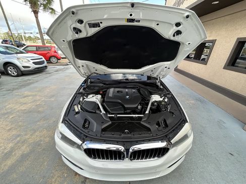 Used 2018 BMW 530i xDrive image 9