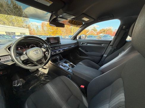 Used 2023 Honda Civic Sport image 6