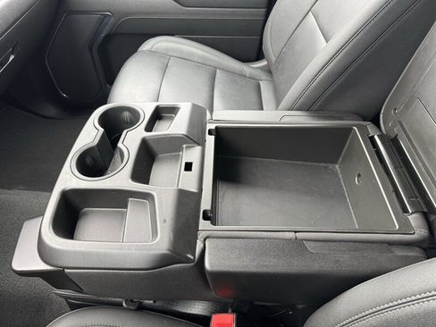 Used 2024 GMC Sierra 1500 SLT image 15