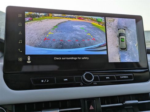 New 2025 Mitsubishi Outlander SE image 22