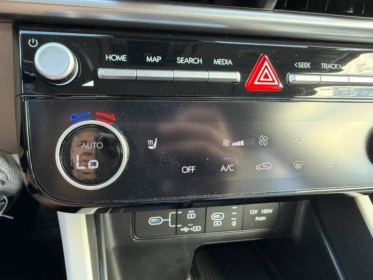 Used 2025 Hyundai Tucson SEL AWD/4WD image 36