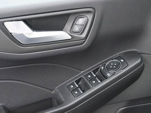 Used 2025 Ford Escape Base image 10