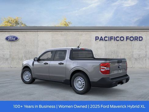 New 2025 Ford Maverick XL image 5