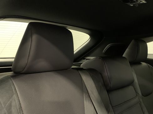Used 2025 Lexus RX 350 w/ Convenience Package AWD/4WD image 40