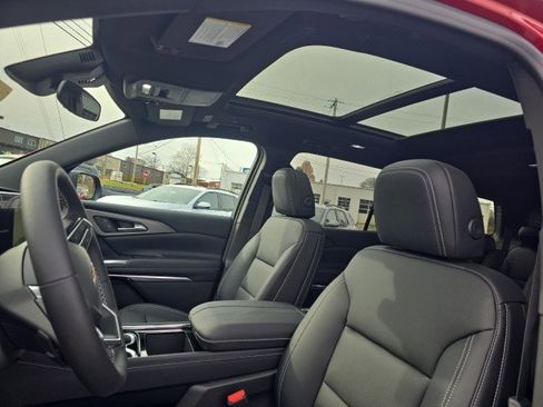 New 2026 Chevrolet Traverse LT w/ Sun and Wheel Package image 5