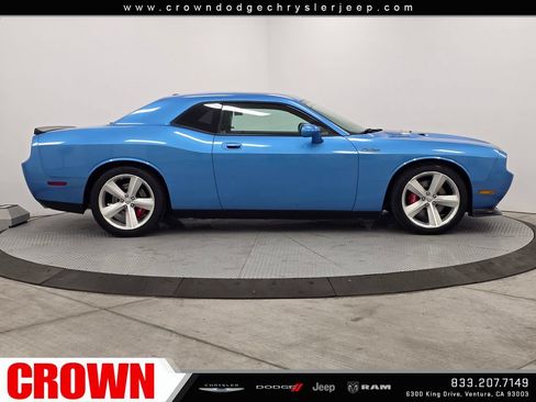 Used 2009 Dodge Challenger SRT8 w/ SRT Option Group II RWD image 9