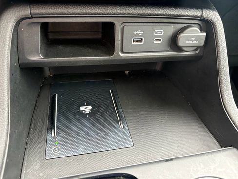 Certified 2025 Honda Pilot Touring image 23