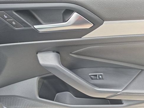 Used 2025 Volkswagen Jetta Sport FWD image 33