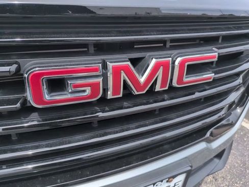 Used 2023 GMC Terrain SLE w/ Driver Convenience Package AWD/4WD image 21