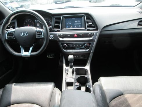 Used 2018 Hyundai Sonata Sport FWD image 14