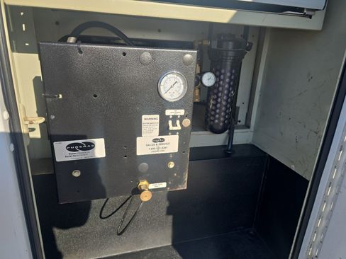 Used 2015 Chevrolet Silverado 3500 W/T image 9