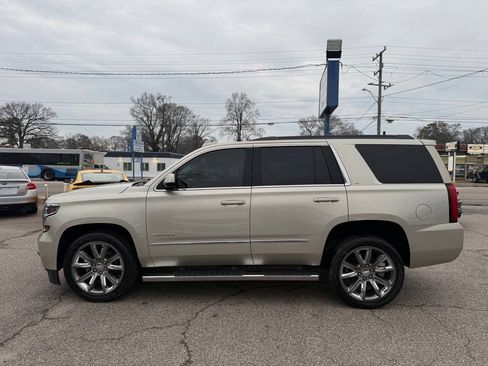 Used 2017 Chevrolet Tahoe LT w/ LT Signature Package RWD image 2