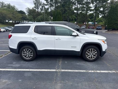 Used 2019 GMC Acadia SLE w/ Driver Alert Package I FWD image 2