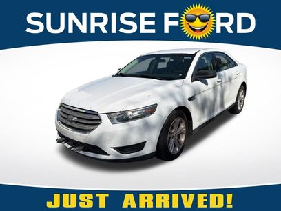 Used 2016 Ford Taurus SE