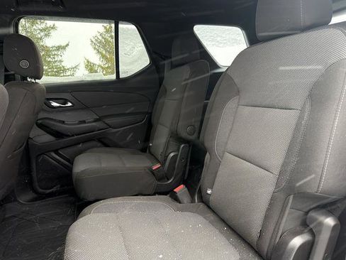 Used 2023 Chevrolet Traverse LT image 22