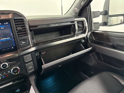 Used 2024 Ford F250 Lariat w/ Lariat Ultimate Package image 30