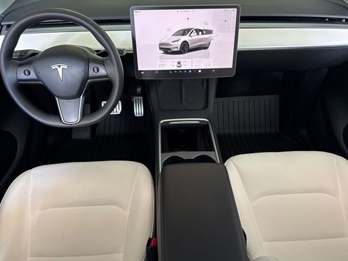 Used 2022 Tesla Model Y Performance AWD/4WD image 13