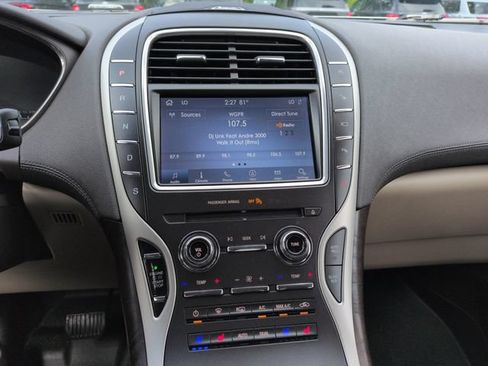 Used 2020 Lincoln Nautilus Reserve w/ Equipment Group 201A AWD/4WD image 42