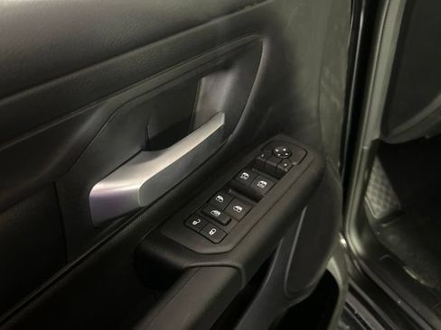 New 2026 RAM 1500 Express AWD/4WD image 11