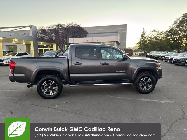 Used 2016 Toyota Tacoma TRD Sport w/ Towing Package AWD/4WD image 9