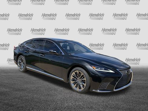 Used 2022 Lexus LS 500 w/ Accessory Package (Z2) image 2
