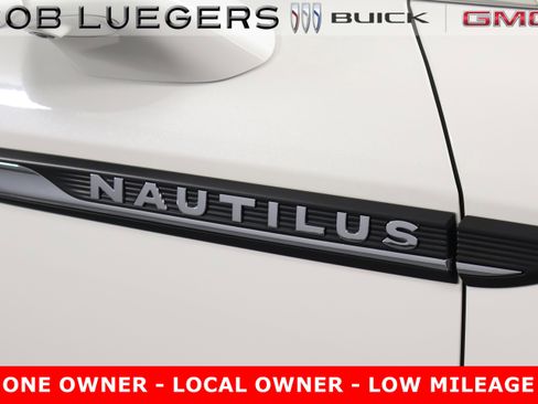 Used 2021 Lincoln Nautilus Reserve image 4