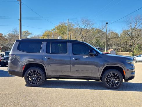 New 2024 Jeep Grand Wagoneer Series III w/ Rear Seat Video Group 1 image 5