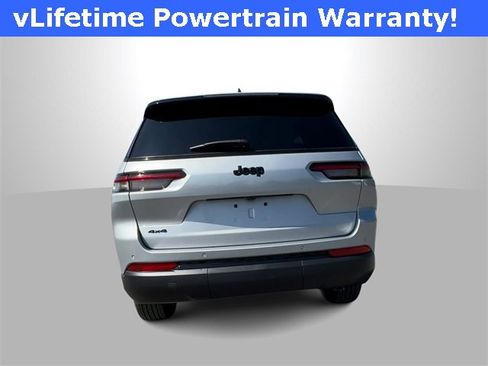 New 2025 Jeep Grand Cherokee L Altitude image 7