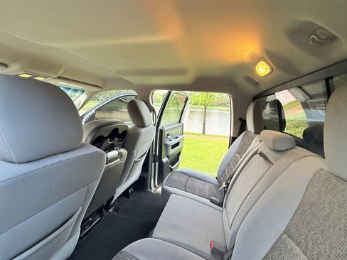 Used 2013 RAM 1500 Big Horn RWD image 10
