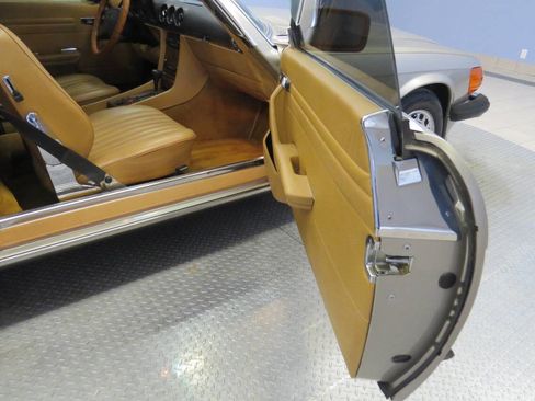 Used 1988 Mercedes-Benz 560 SL image 66