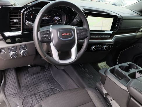 Certified 2024 GMC Sierra 1500 Elevation AWD/4WD image 11