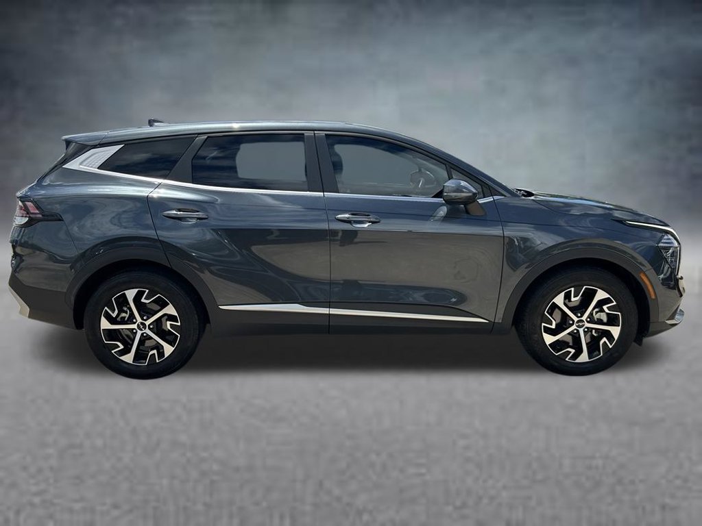 Used 2024 Kia Sportage EX FWD image 7