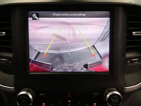 Used 2020 RAM 1500 Big Horn AWD/4WD image 18